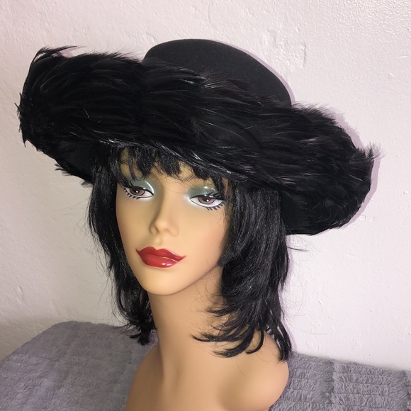 Deborah New York Accessories - Feathered Deborah New York Vintage Wool Hat